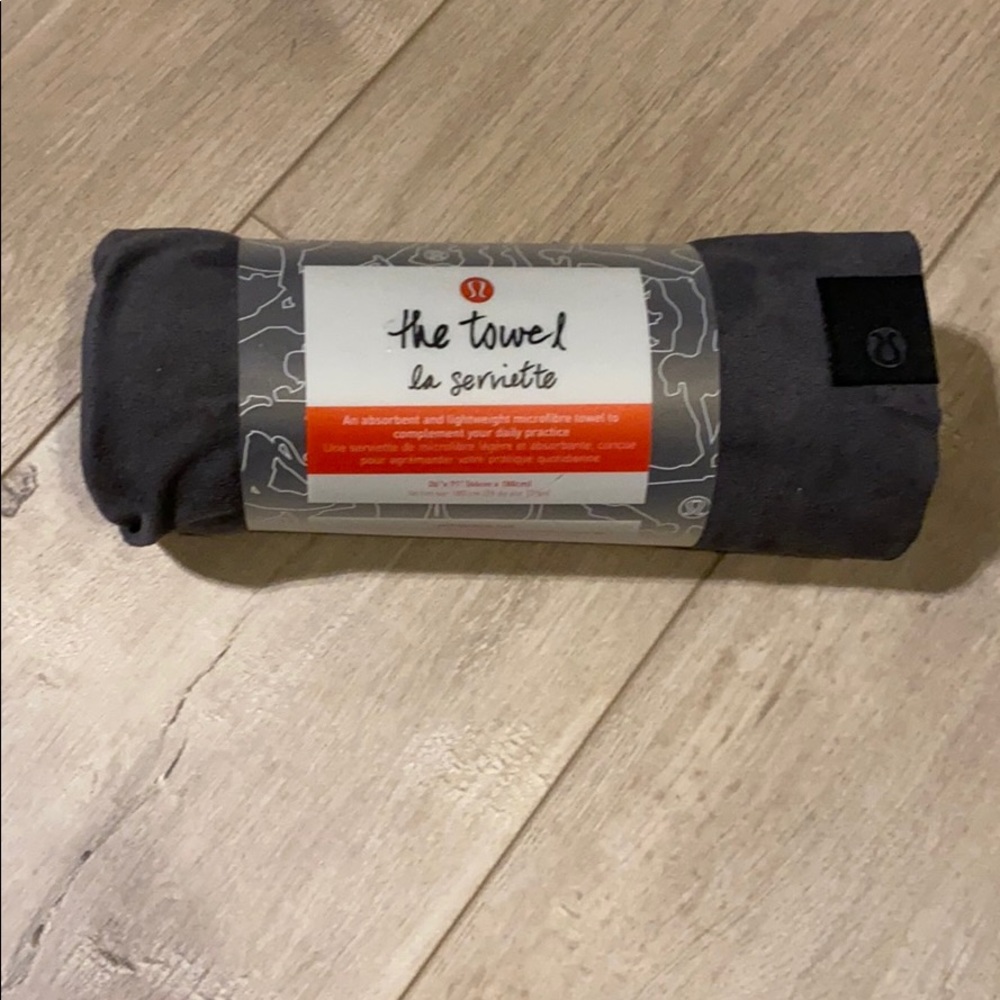 Lululemon “The Towel”, NWT